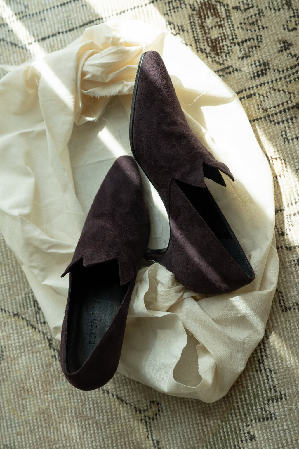 Romeo Gigli 1990s Dark Purple “Witch” Kitten Heels